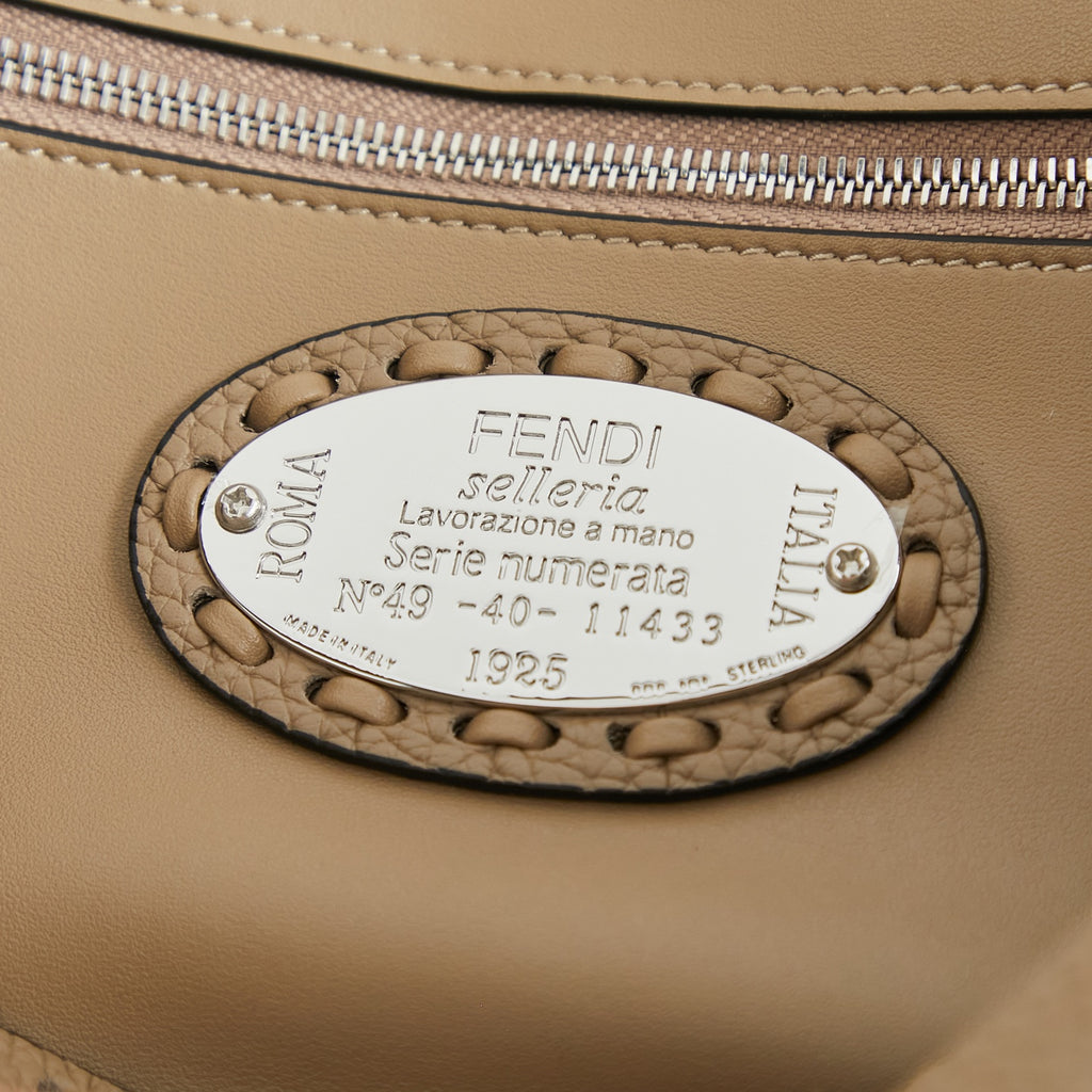 Жіноча сумка-багет Fendi Baguette