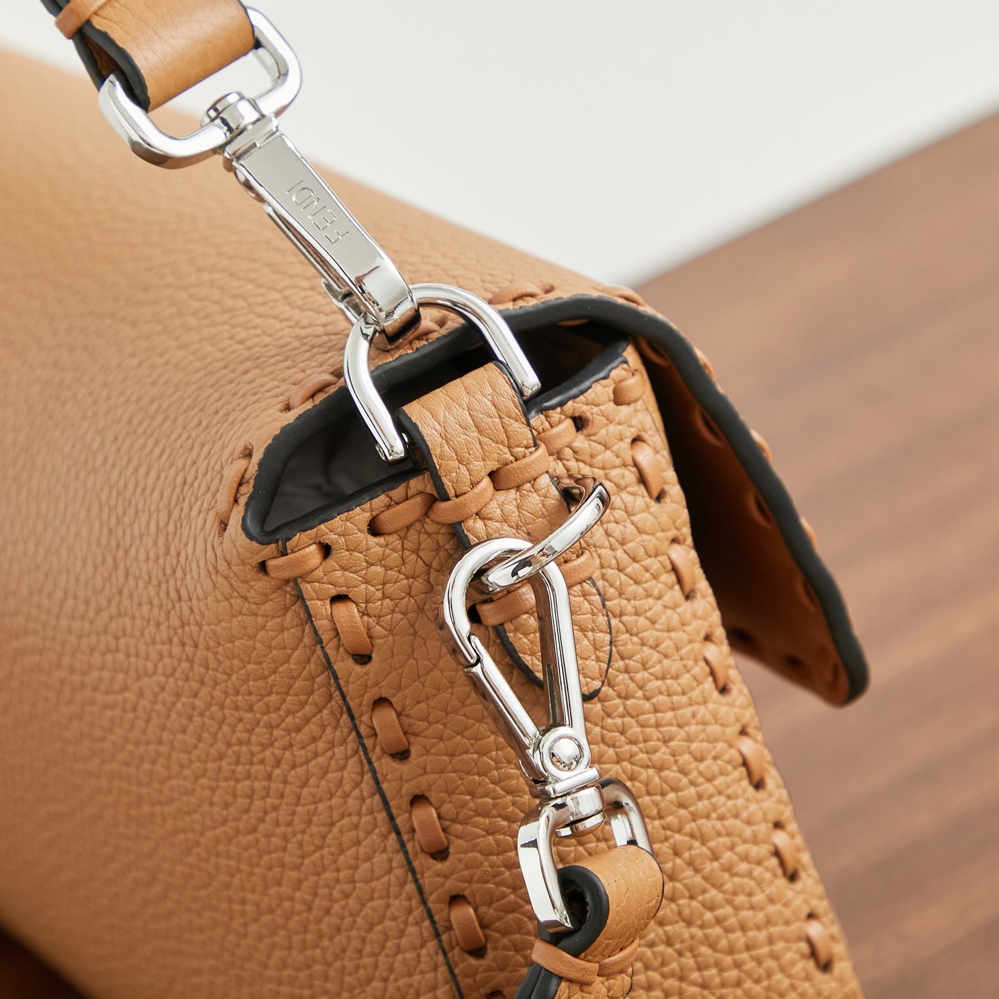 Жіноча сумка-багет Fendi Baguette