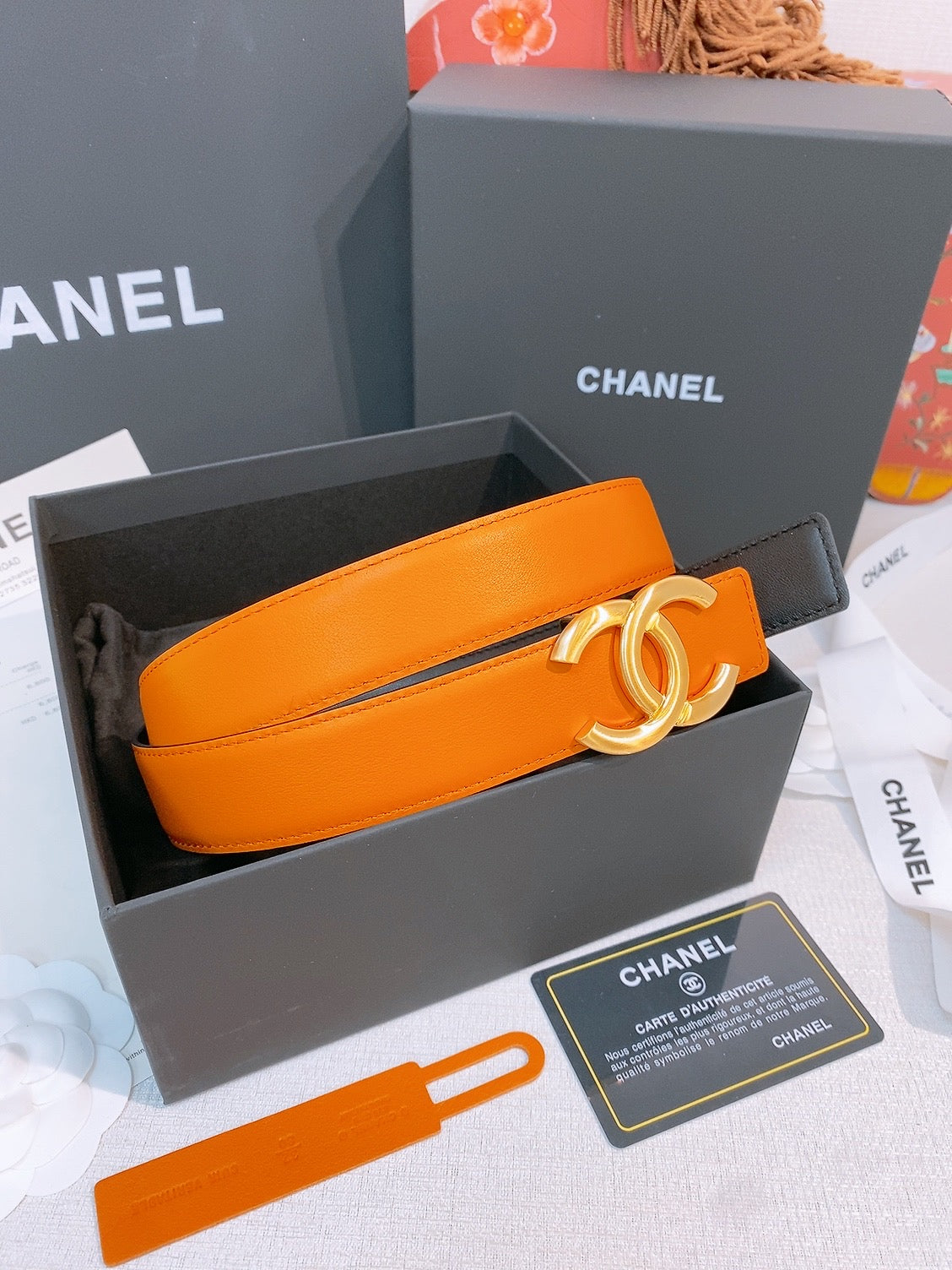 Ремінь Chanel з натуральної телячої шкіри