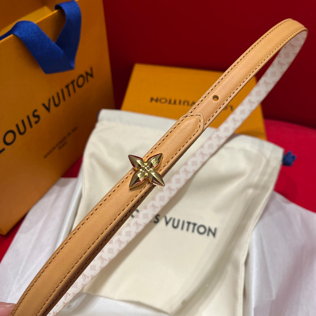 Ремінь Louis Vuitton з полотна