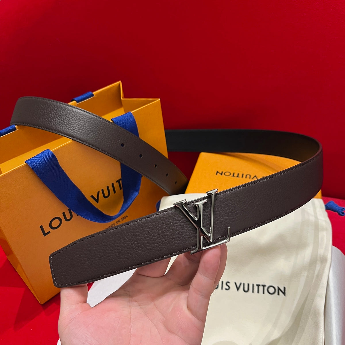 Ремінь Louis Vuitton з натуральної шкіри