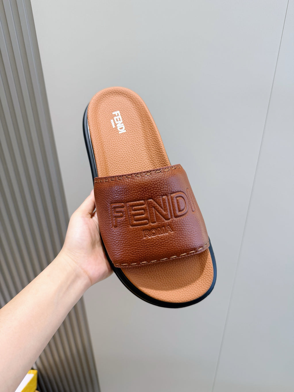 Чоловічі гумові шльопанці Fendi комбіновані