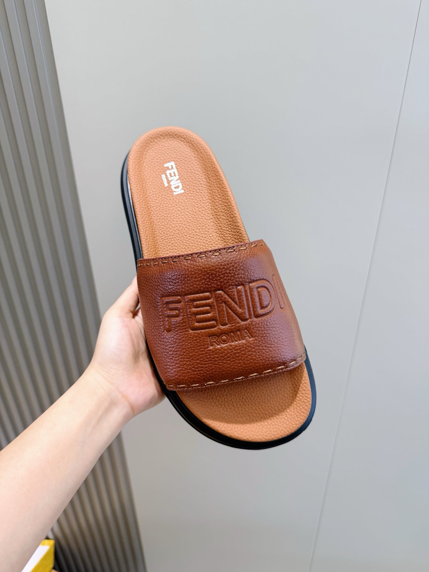 Чоловічі гумові шльопанці Fendi комбіновані