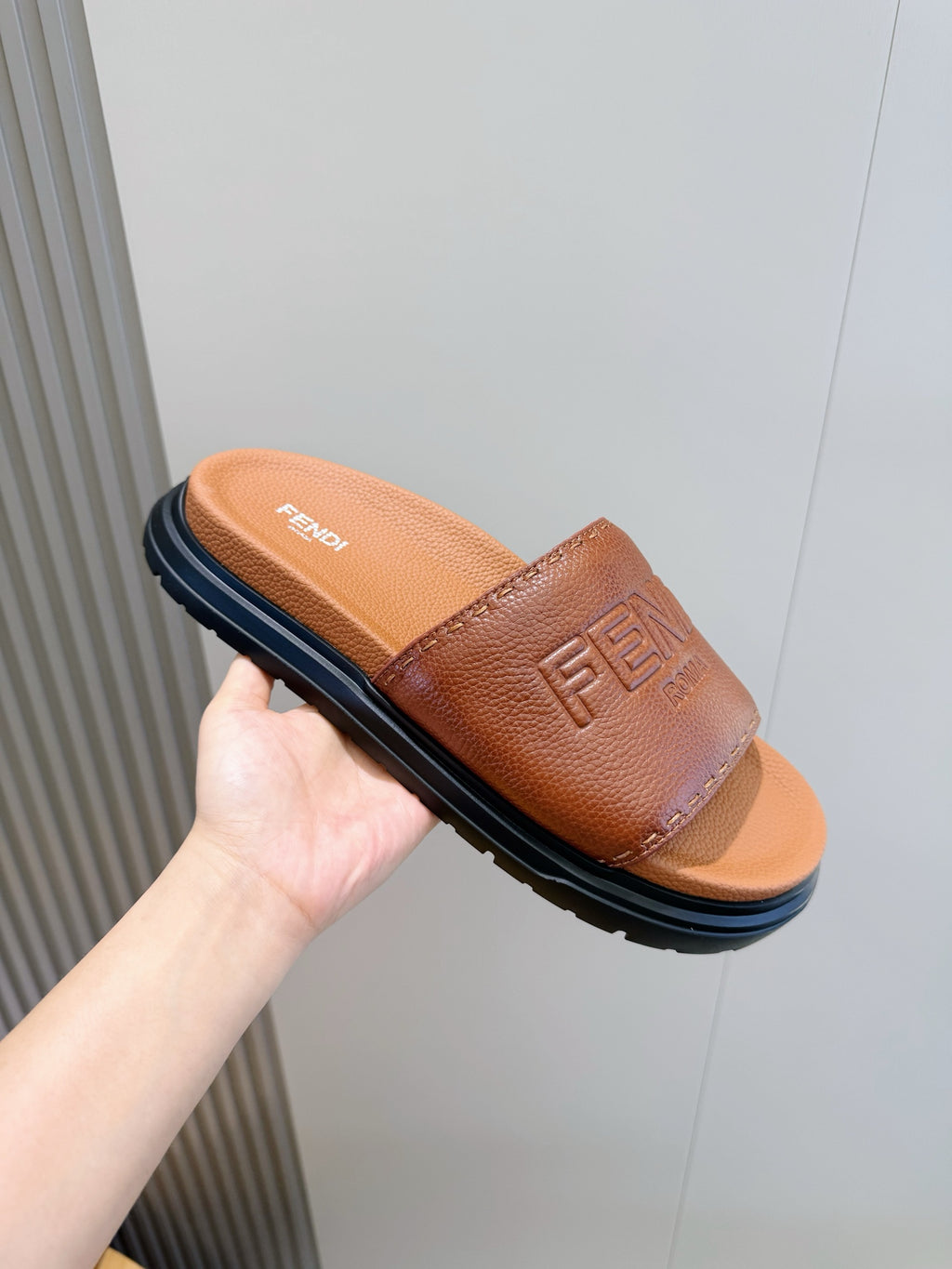 Чоловічі гумові шльопанці Fendi комбіновані