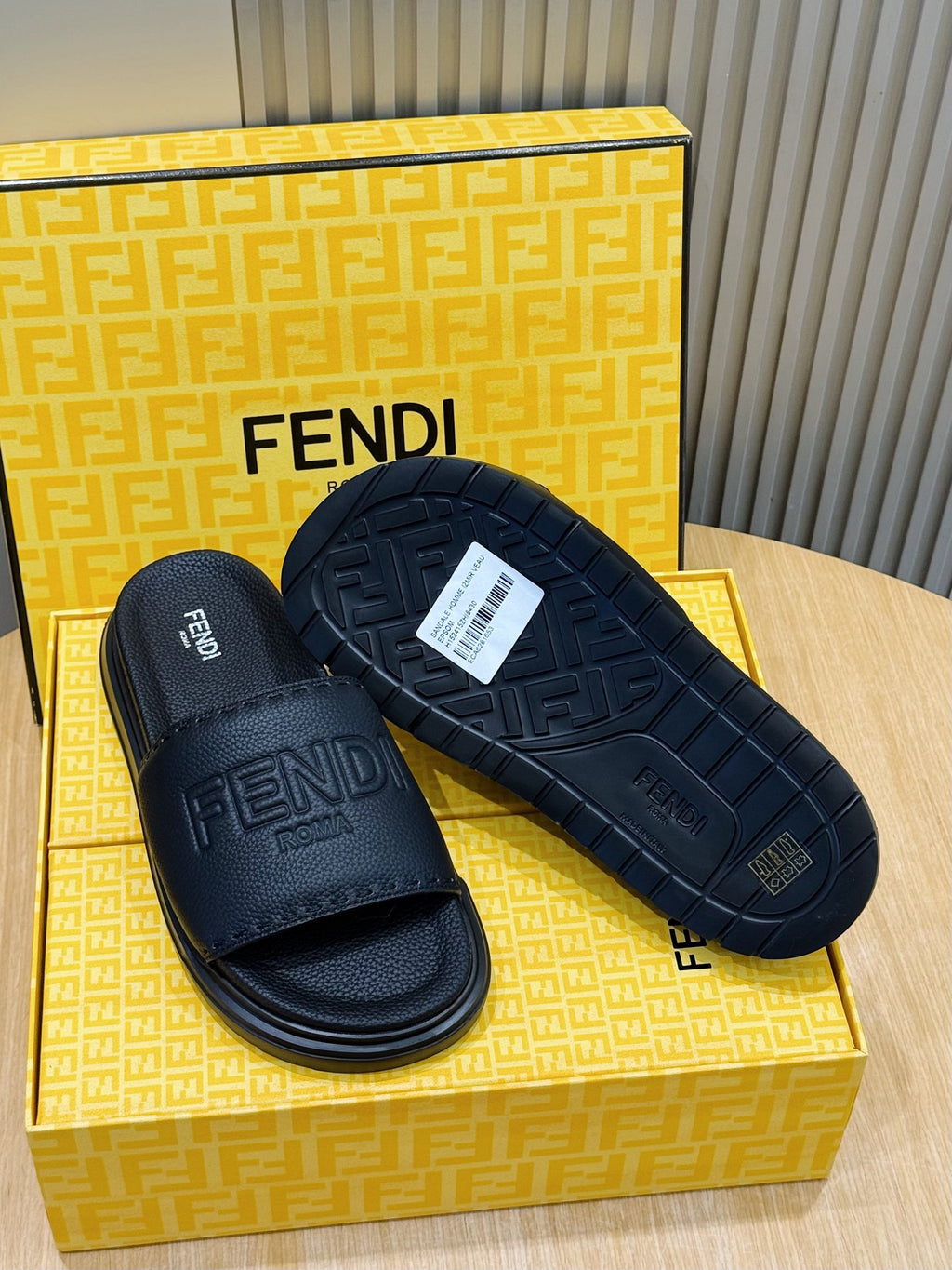 Чоловічі гумові шльопанці Fendi комбіновані