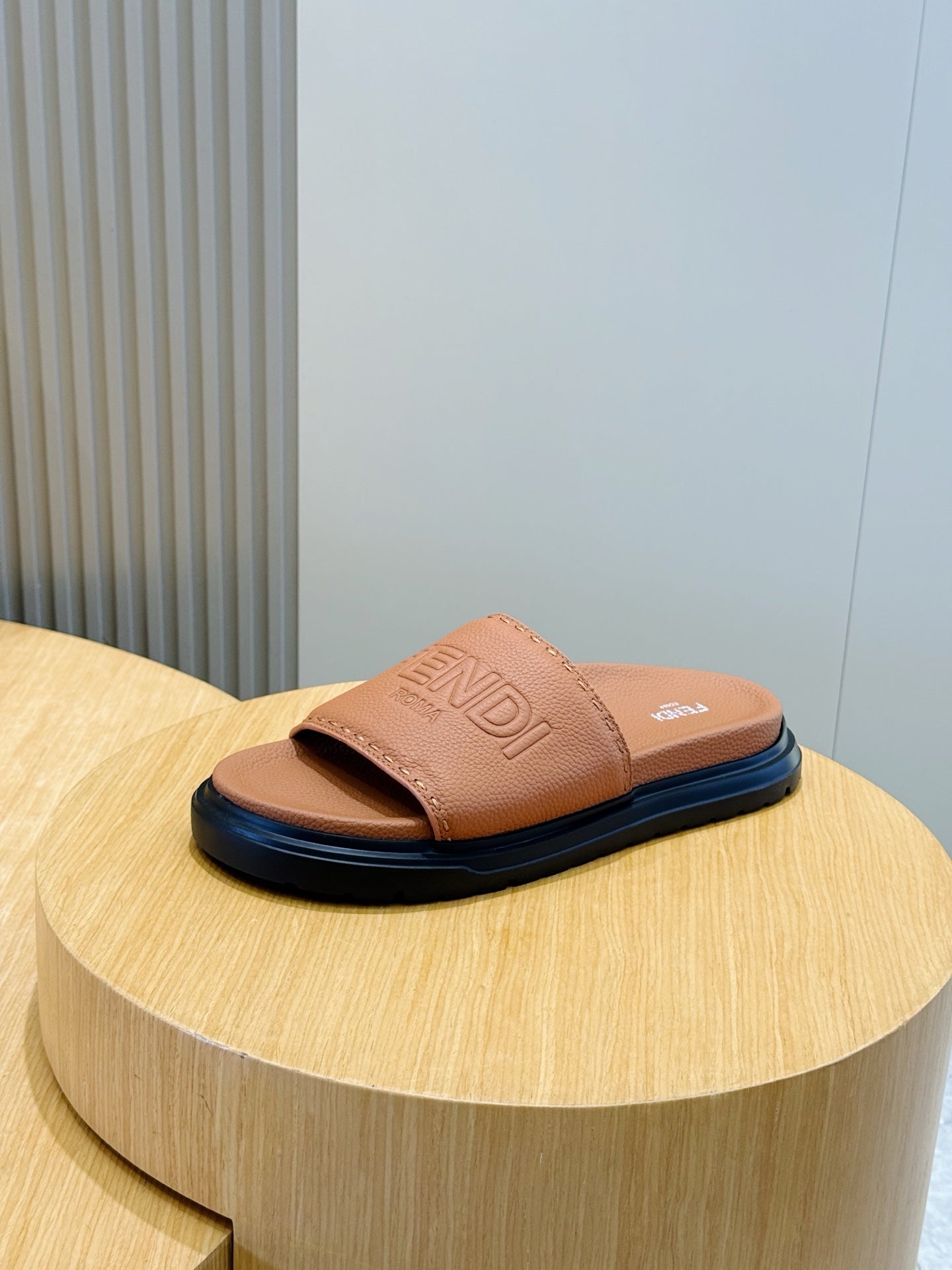 Чоловічі гумові шльопанці Fendi комбіновані