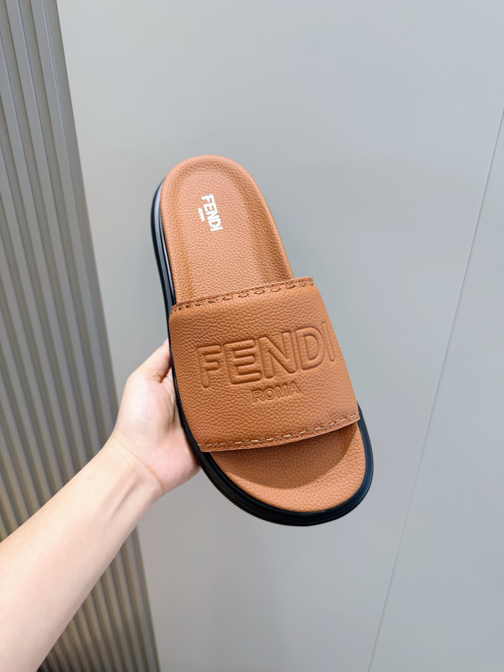 Чоловічі гумові шльопанці Fendi комбіновані