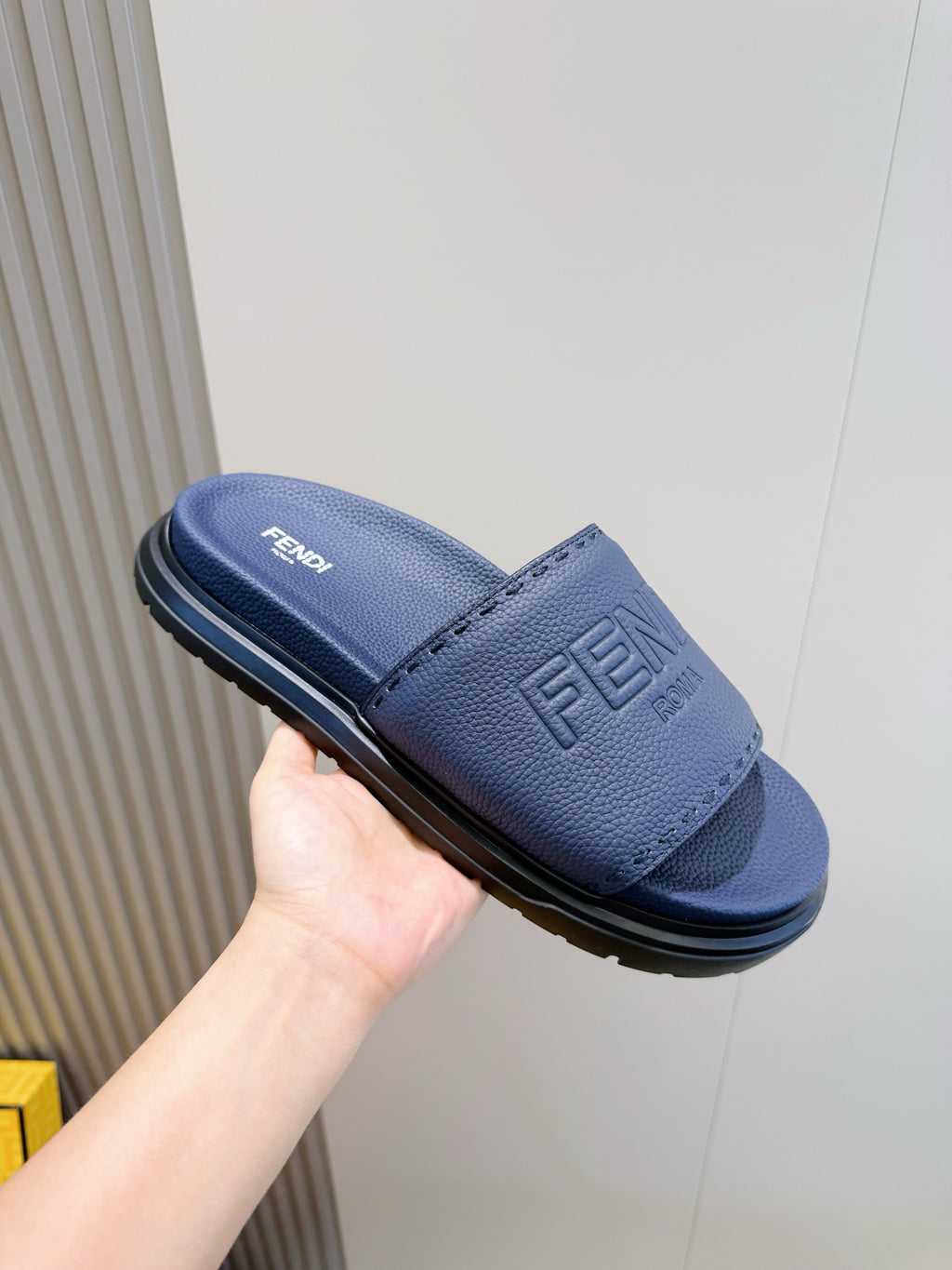 Чоловічі гумові шльопанці Fendi комбіновані