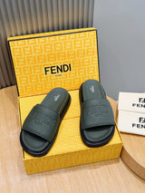 Чоловічі шкіряні шльопанці Fendi комбіновані