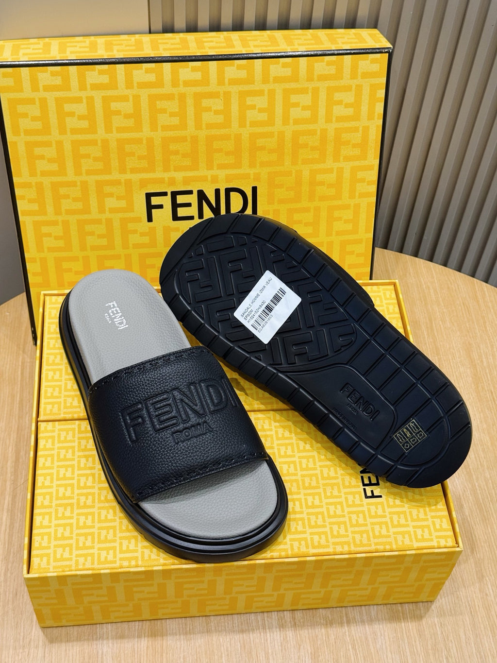 Чоловічі гумові шльопанці Fendi комбіновані