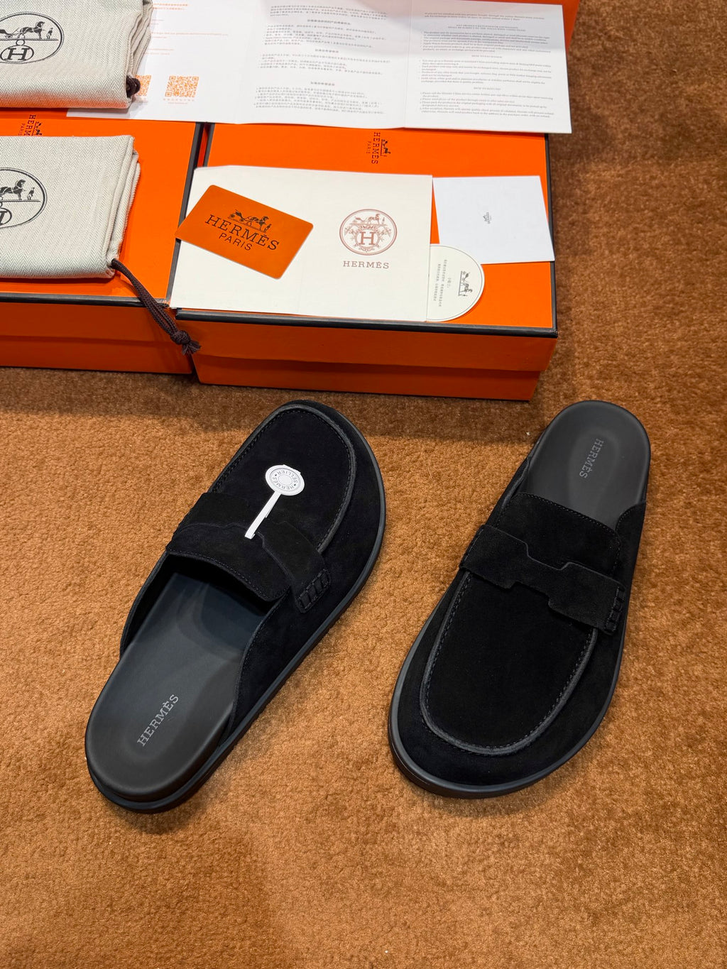 Чоловічі замшеві мюлі Hermès чорні