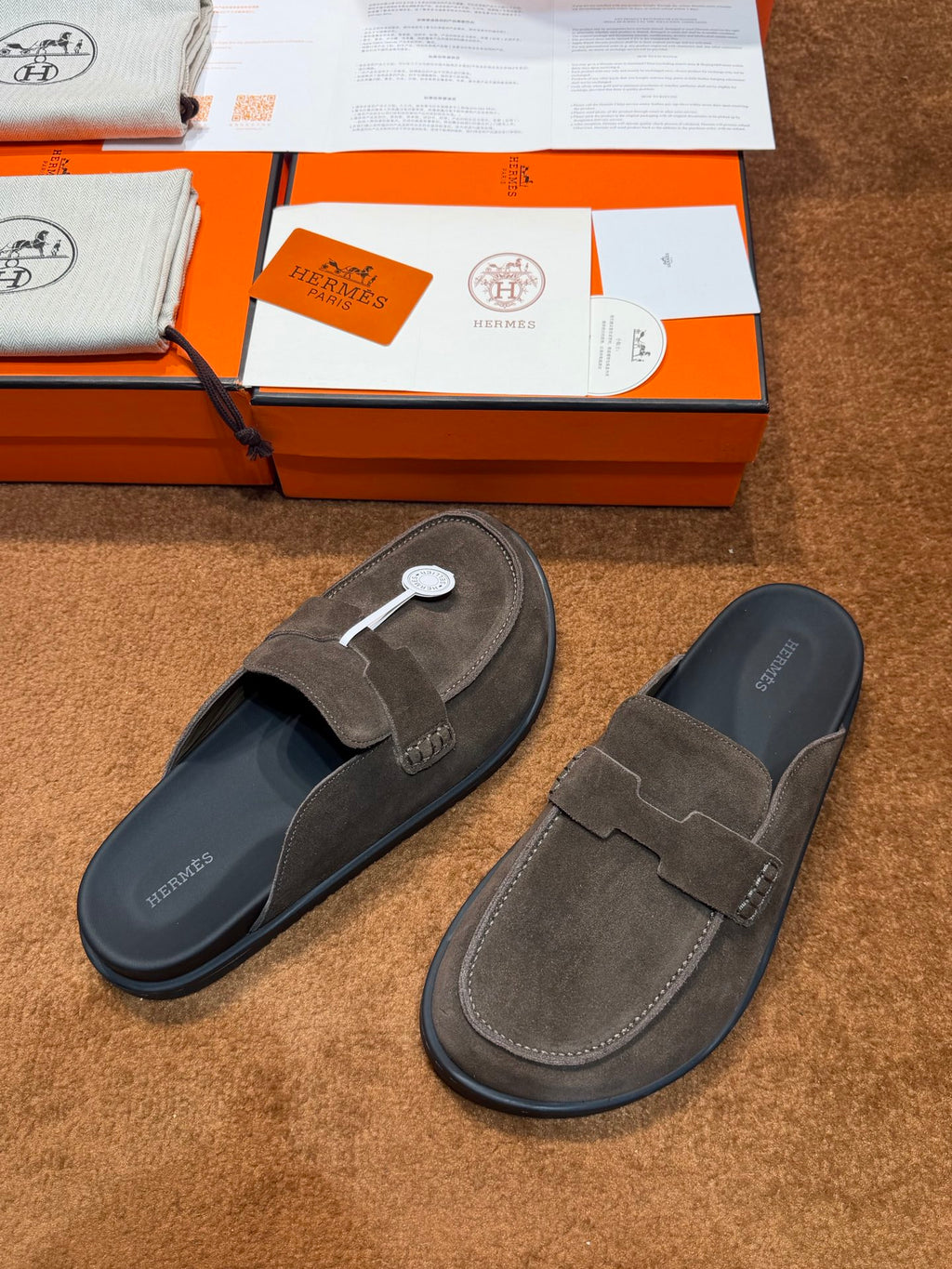 Чоловічі замшеві мюлі Hermès чорні