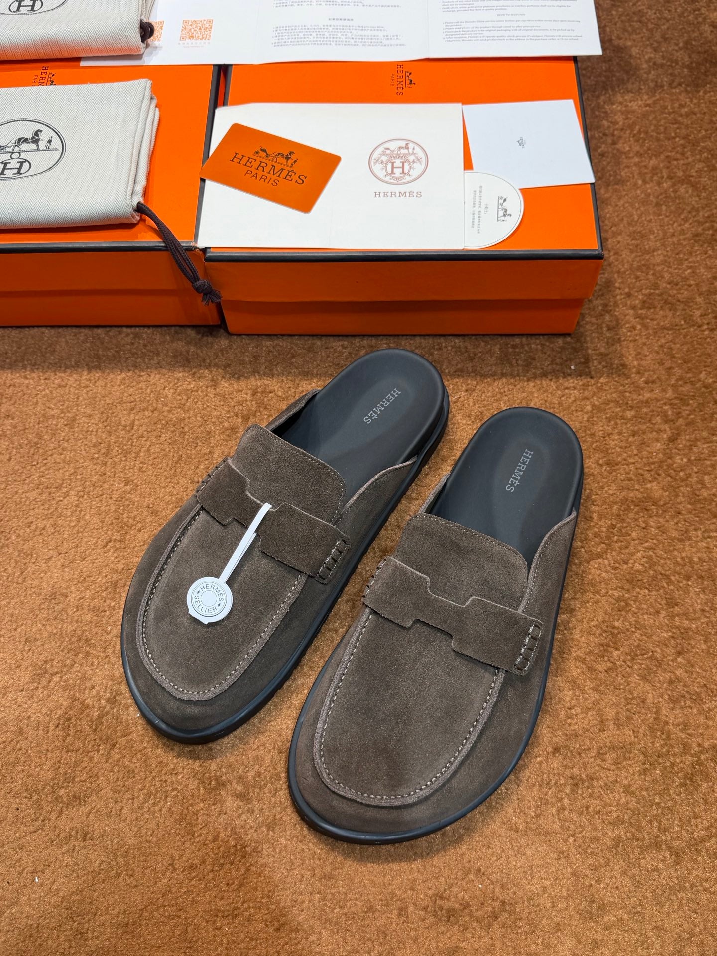 Чоловічі замшеві мюлі Hermès чорні