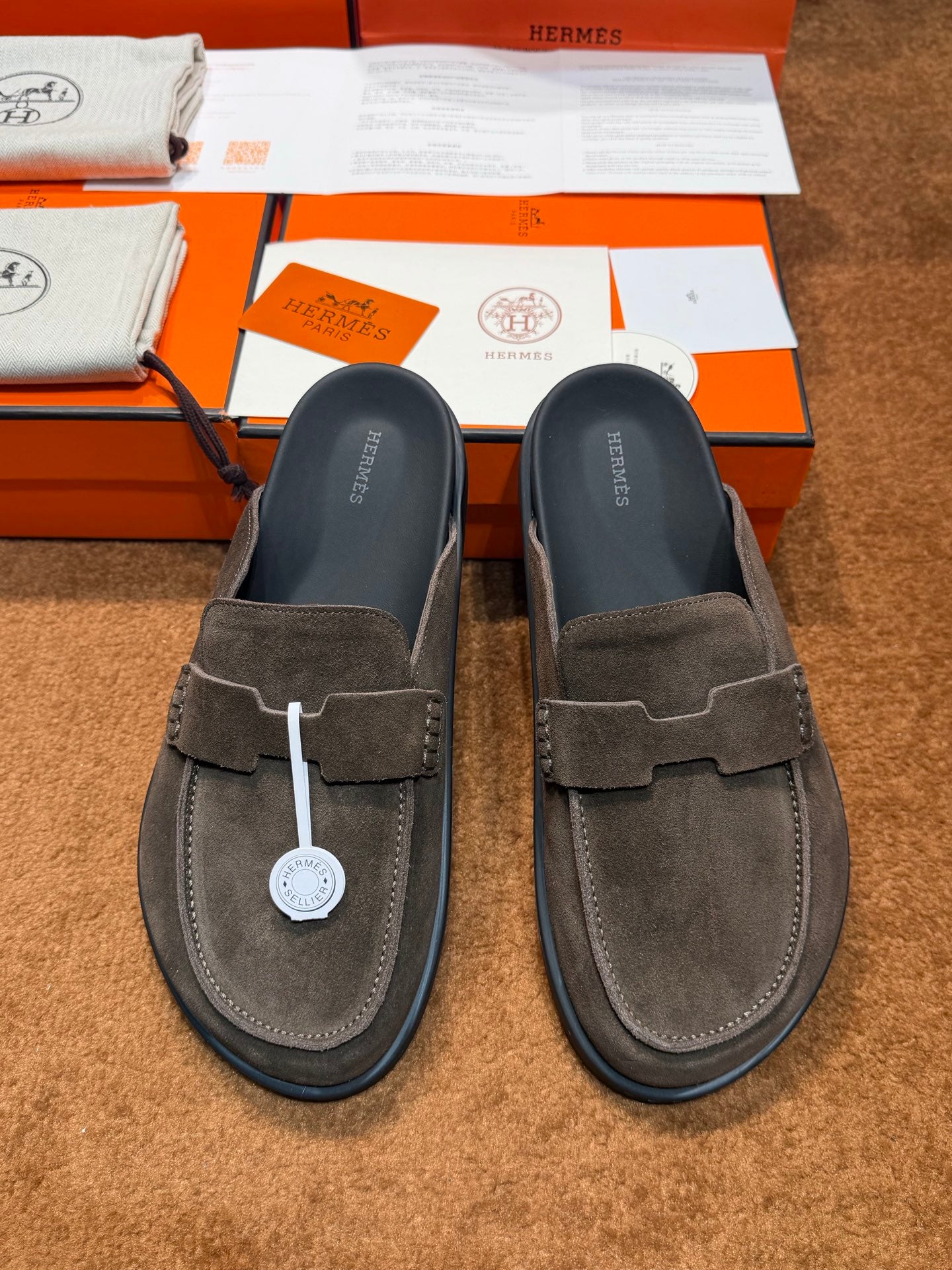 Чоловічі замшеві мюлі Hermès чорні