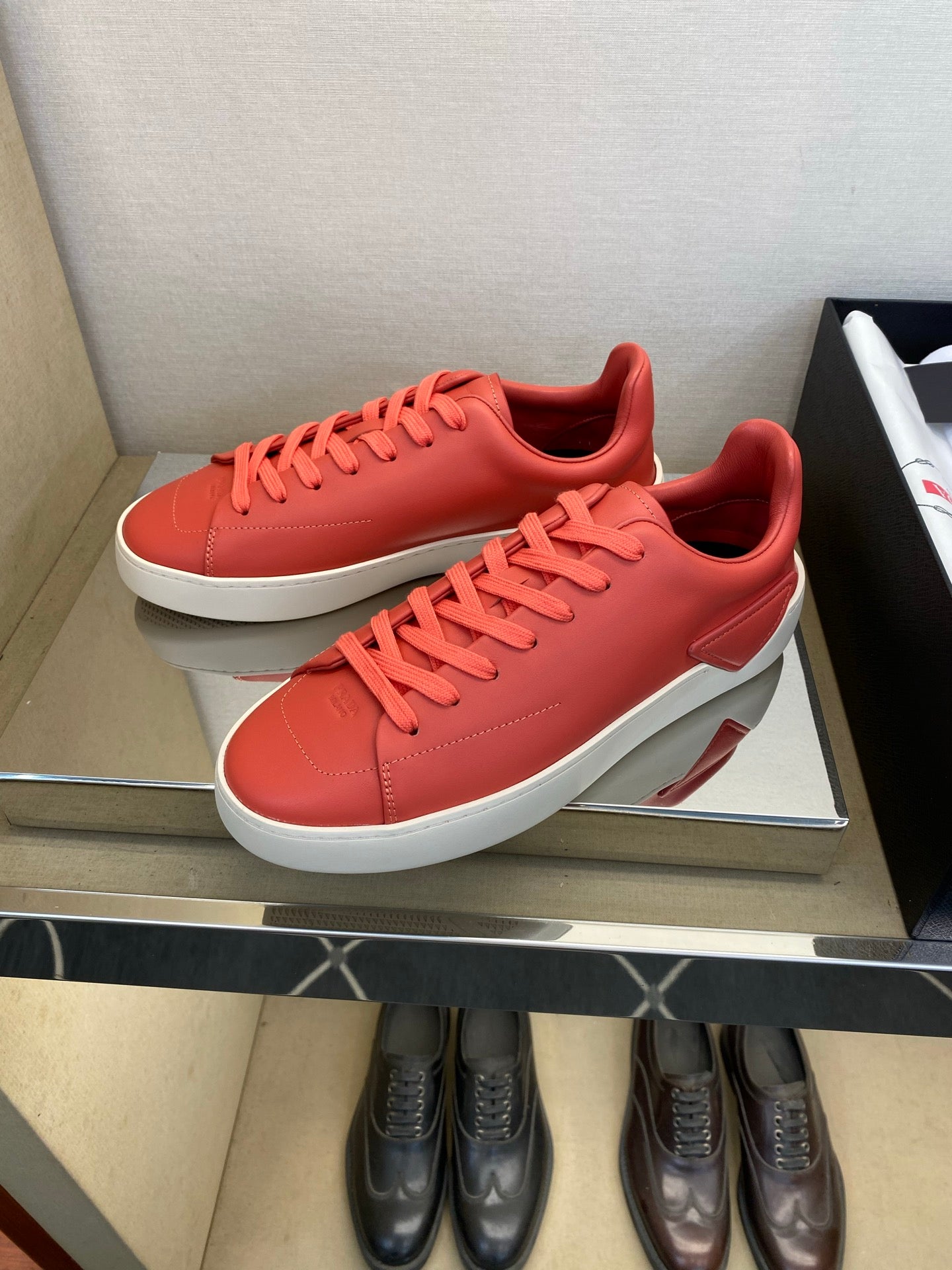 Чоловічі шкіряні повсякденне взуття Prada