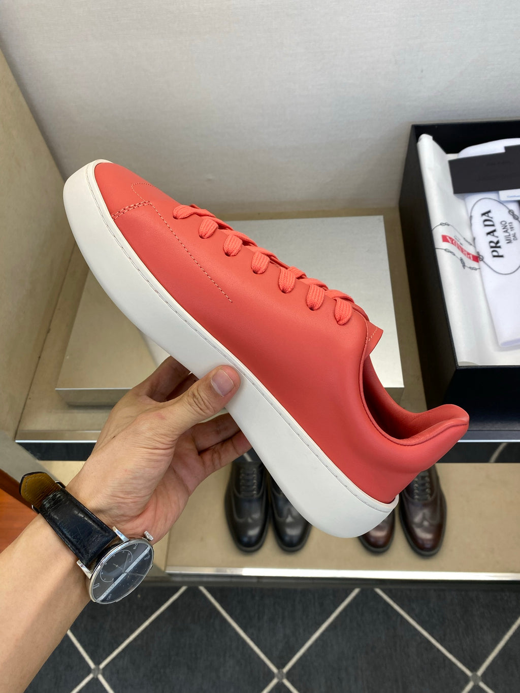 Чоловічі шкіряні повсякденне взуття Prada