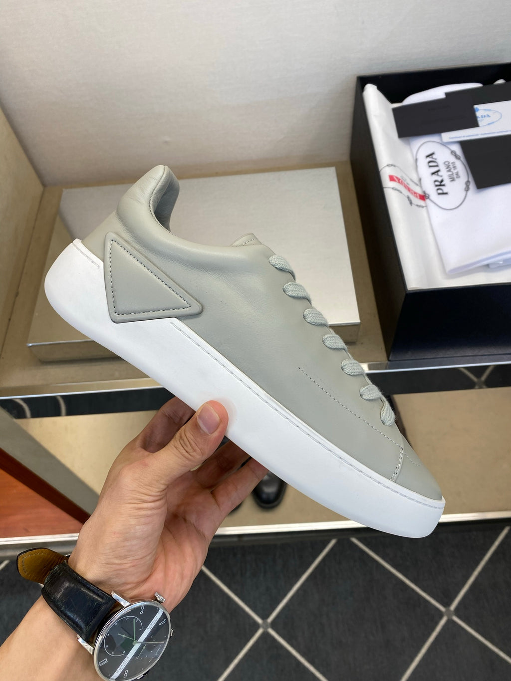 Чоловічі шкіряні повсякденне взуття Prada