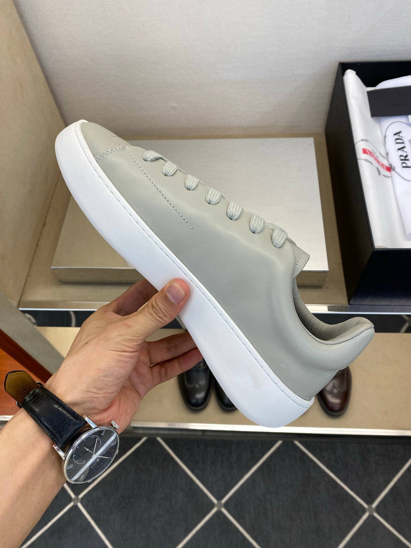 Чоловічі шкіряні повсякденне взуття Prada