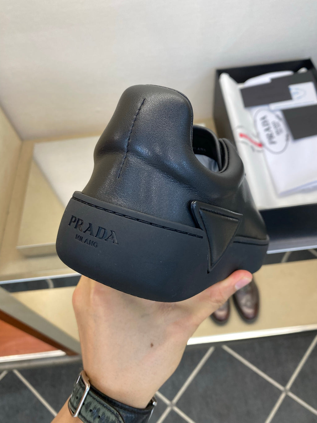 Чоловічі шкіряні повсякденне взуття Prada