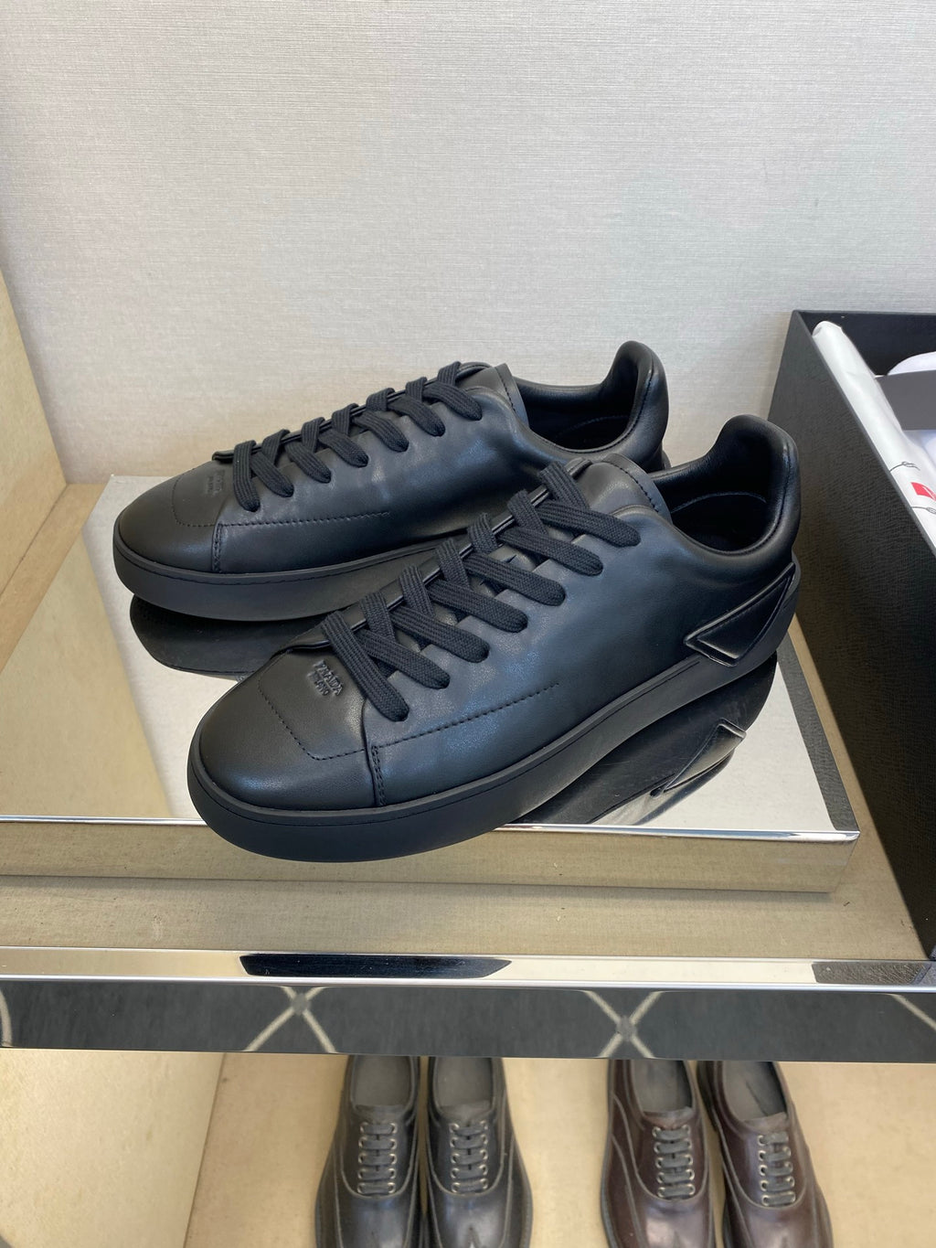 Чоловічі шкіряні повсякденне взуття Prada