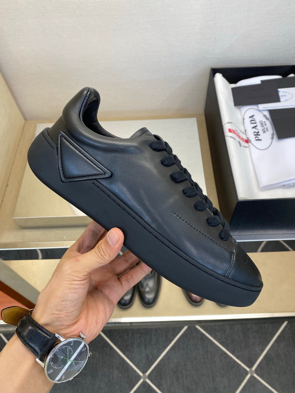Чоловічі шкіряні повсякденне взуття Prada