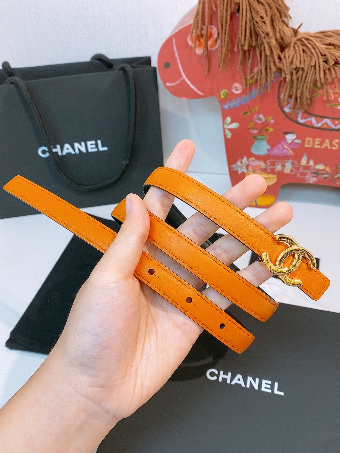 Ремінь Chanel з натуральної телячої шкіри