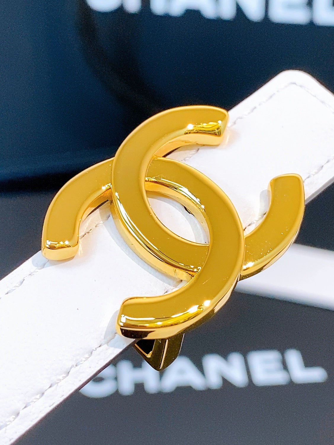Ремінь Chanel з натуральної телячої шкіри
