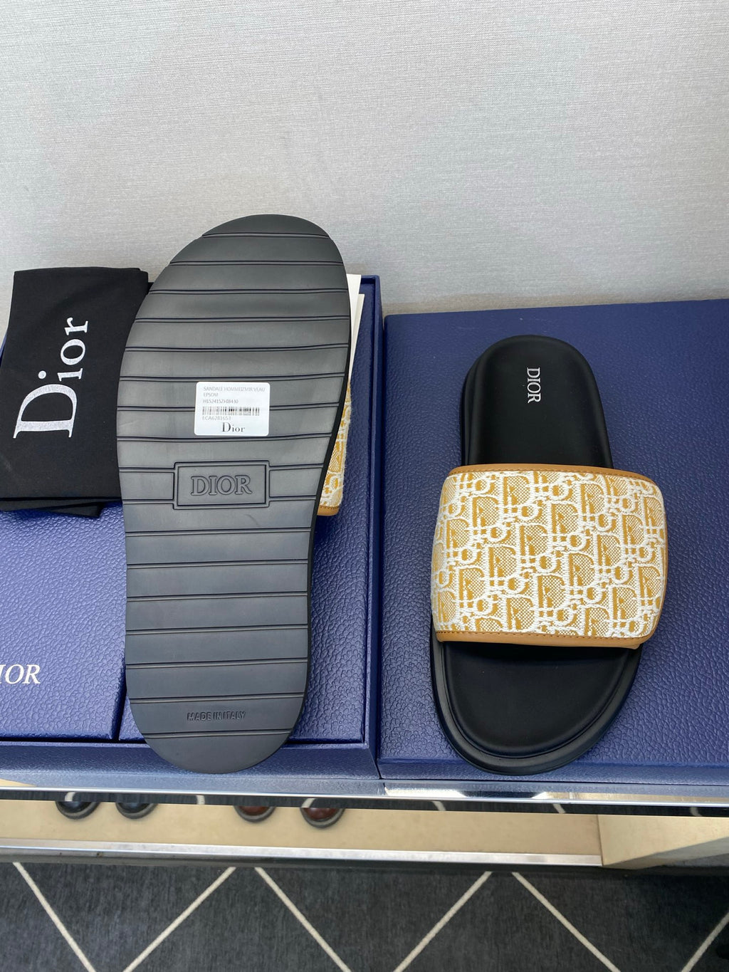 Чоловічі шкіряні шльопанці Dior