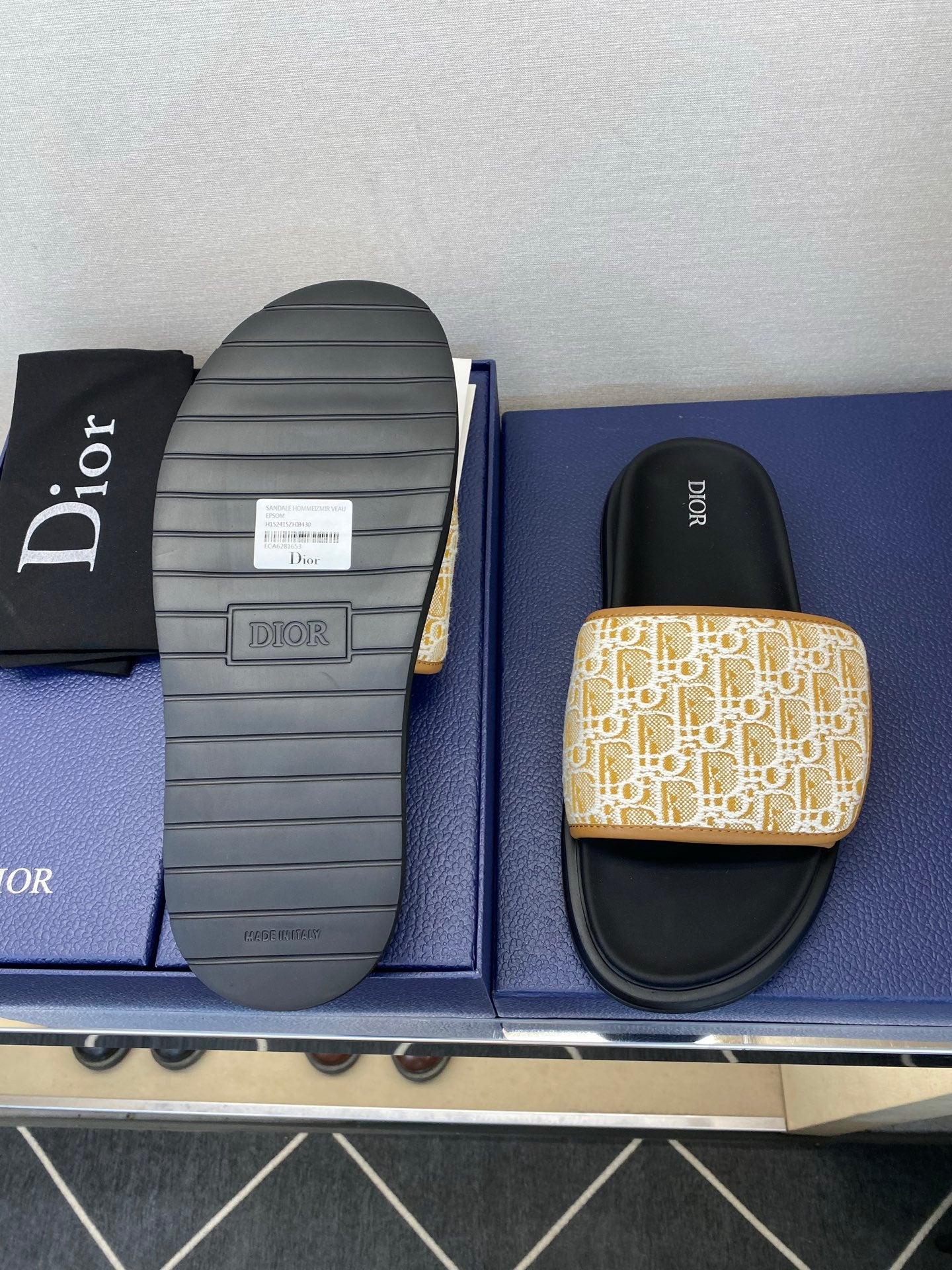 Чоловічі шкіряні шльопанці Dior