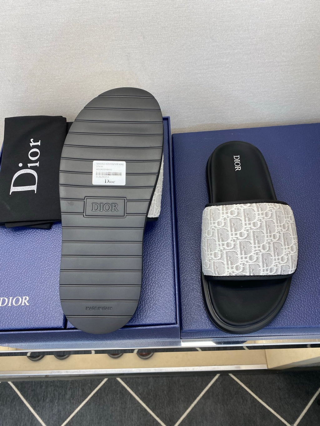 Чоловічі шкіряні шльопанці Dior