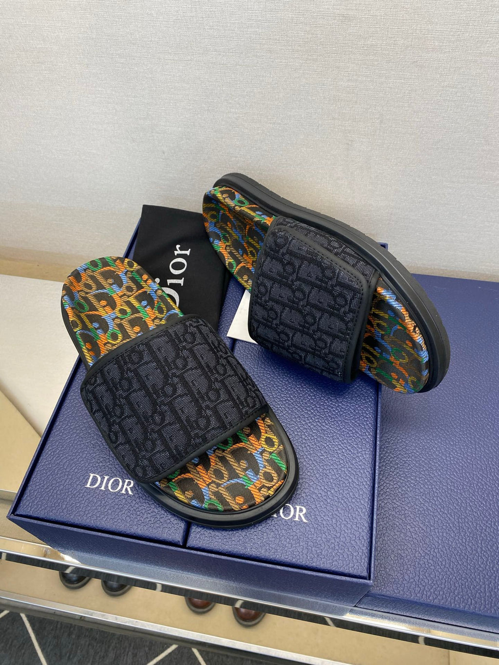 Чоловічі шкіряні шльопанці Dior
