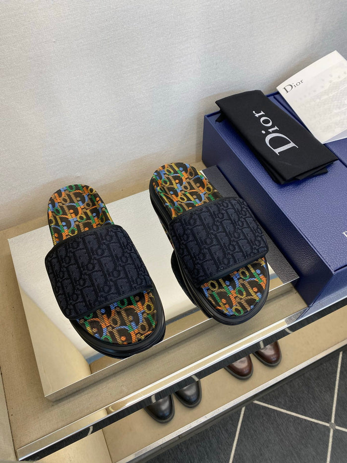 Чоловічі шкіряні шльопанці Dior