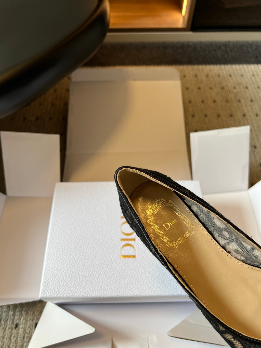 Жіночі елегантні шкіряні туфлі Dior