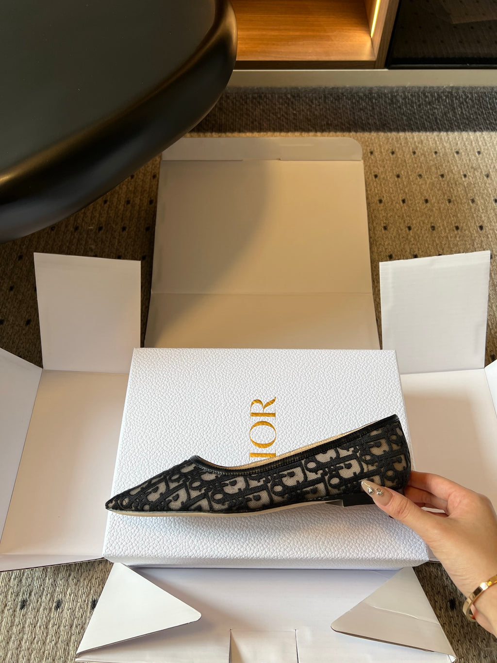 Жіночі елегантні шкіряні туфлі Dior