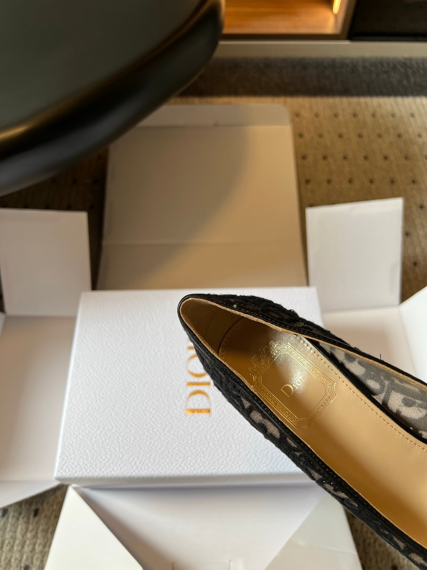 Жіночі елегантні шкіряні туфлі Dior