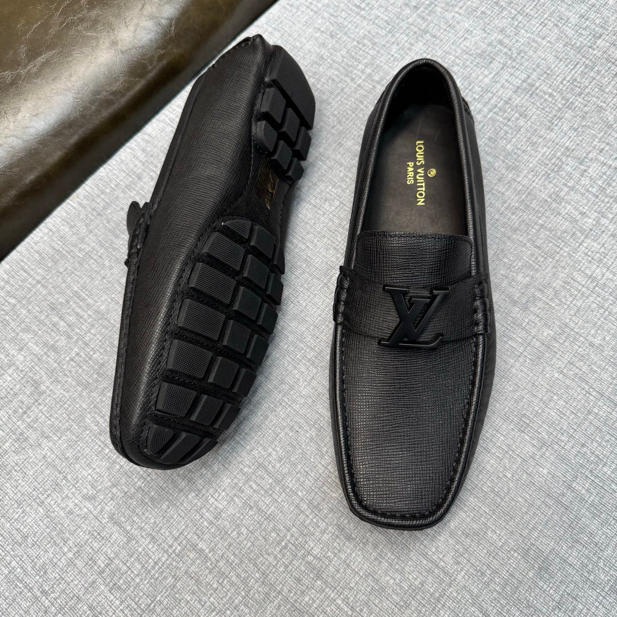Лофери Louis Vuitton з натуральної шкіри
