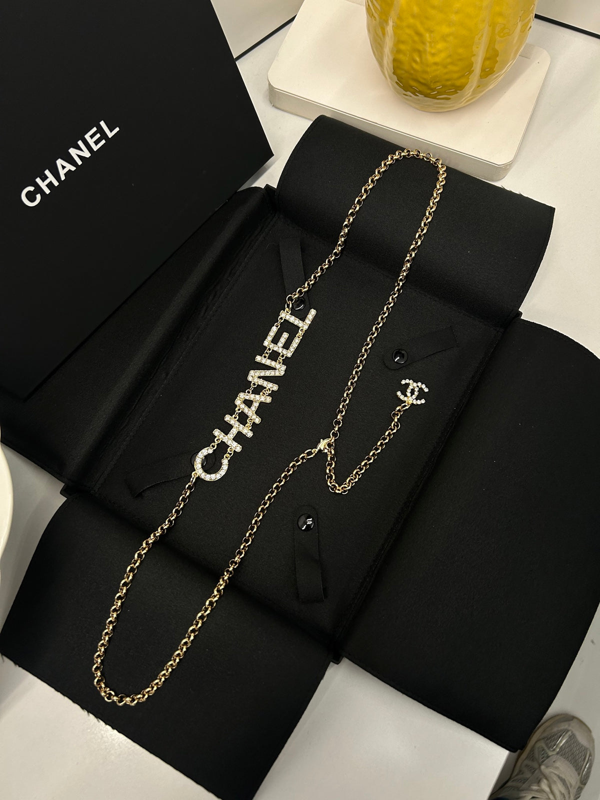 Пояс-ланцюжок Chanel із латуні