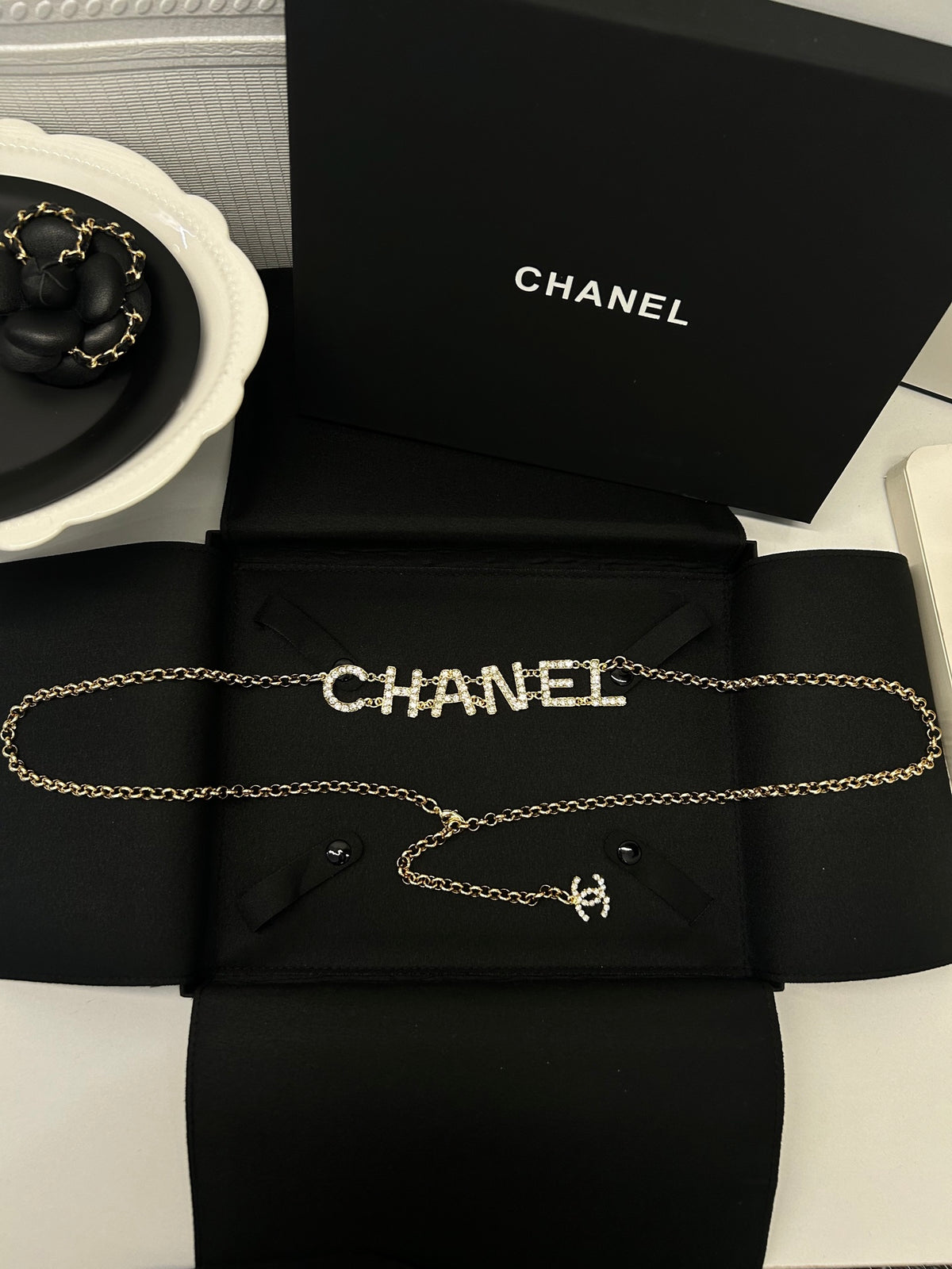 Пояс-ланцюжок Chanel із латуні