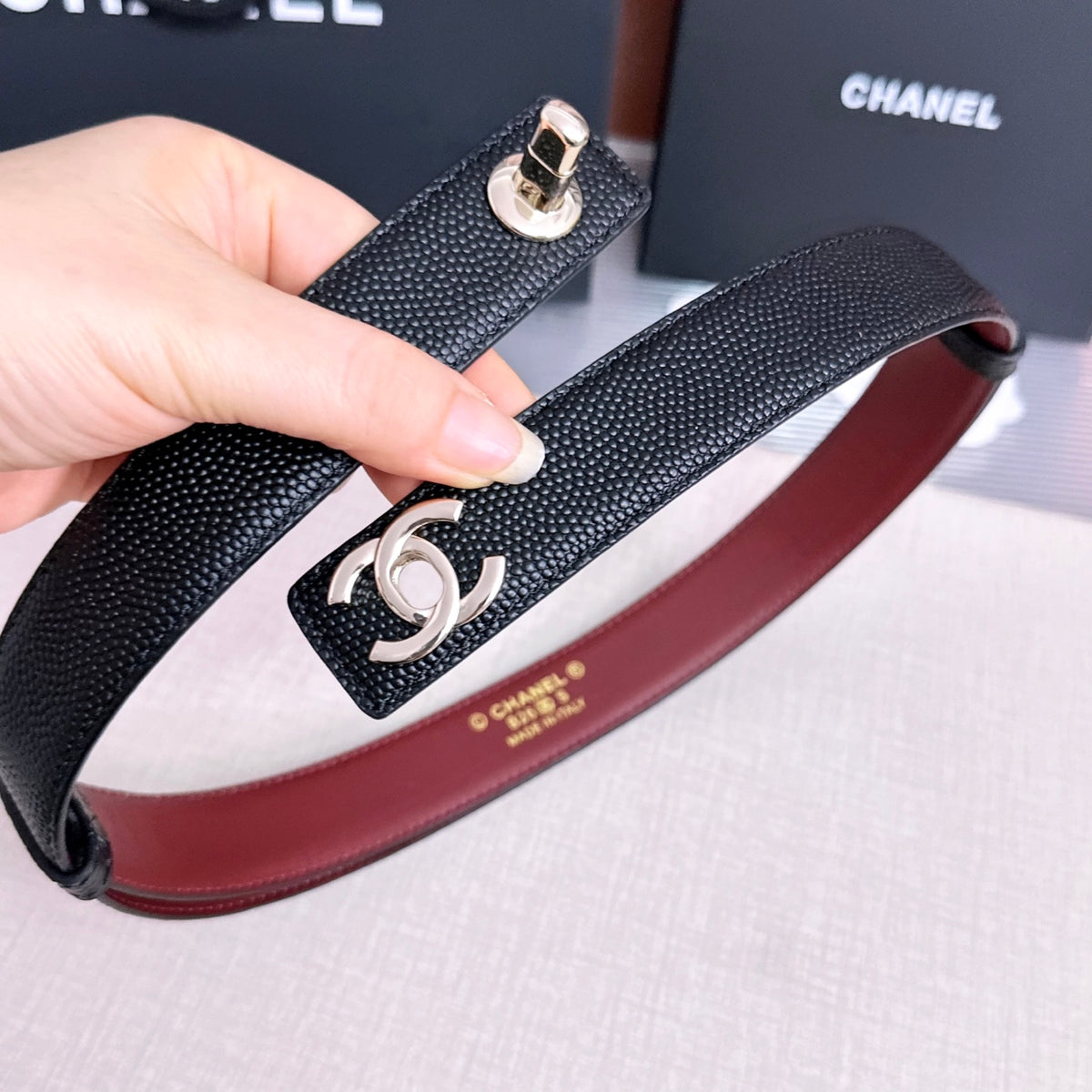 Ремінь Chanel з натуральної шкіри