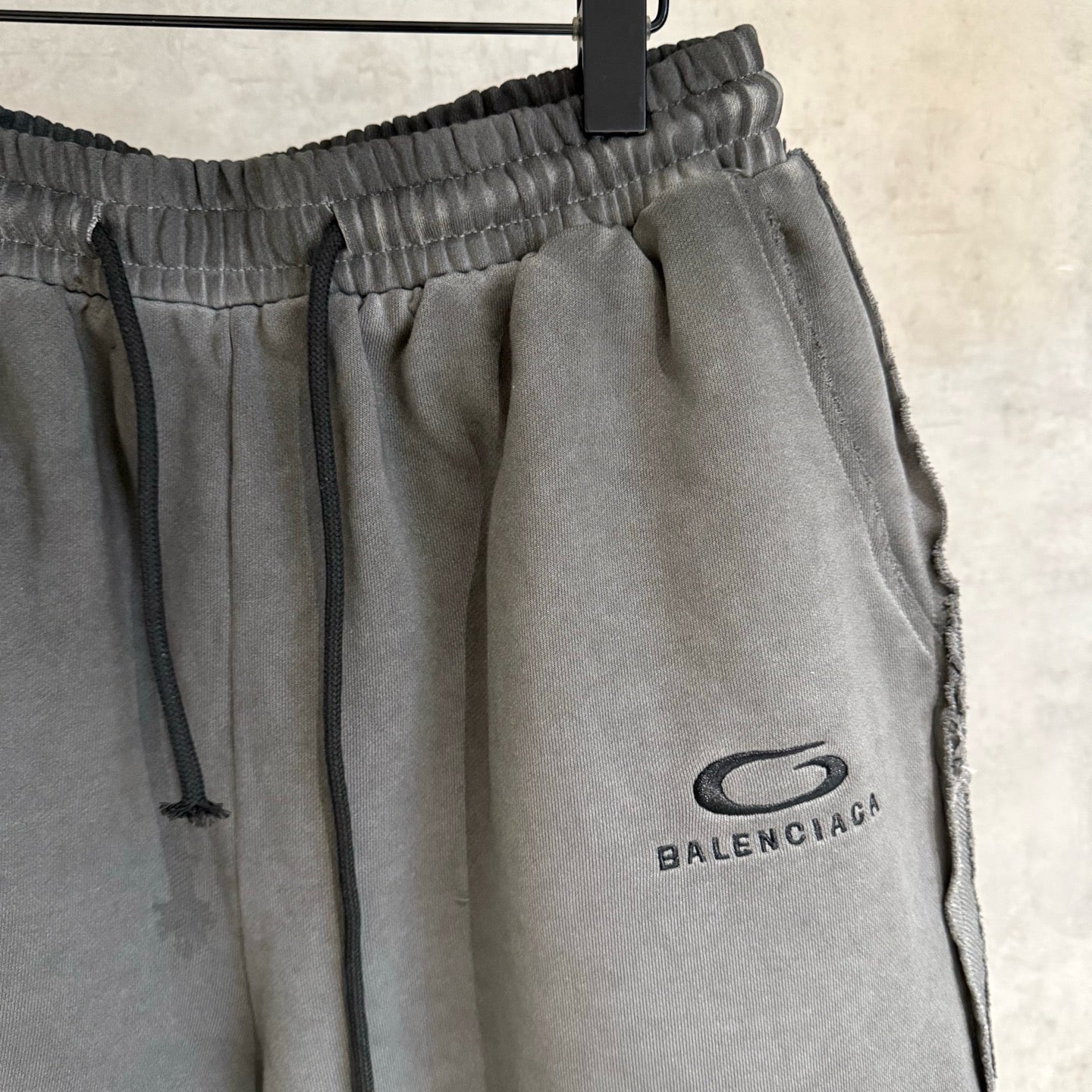 Чоловічі шорти Balenciaga білий