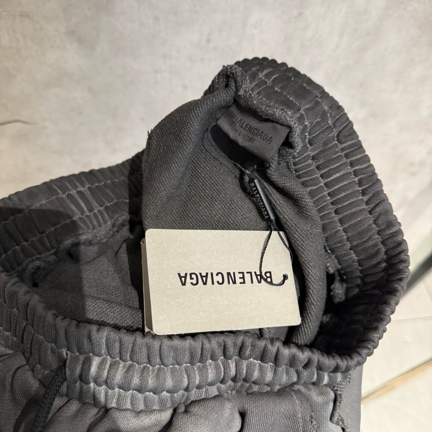 Чоловічі шорти Balenciaga білий