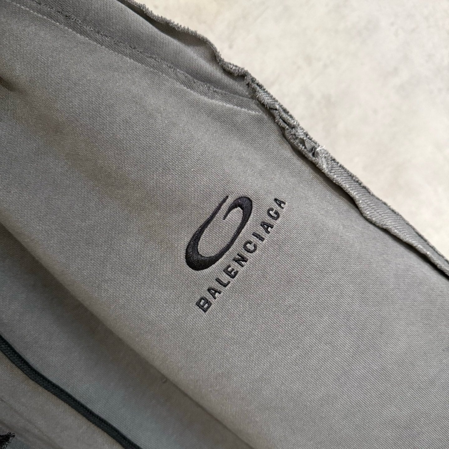 Чоловічі шорти Balenciaga білий