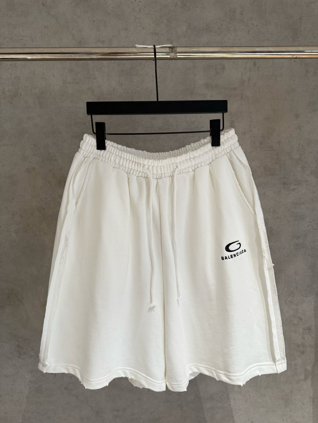 Чоловічі шорти Balenciaga чорний