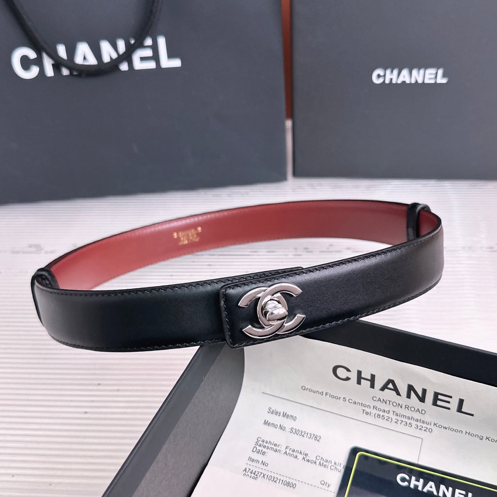 Ремінь Chanel з натуральної шкіри