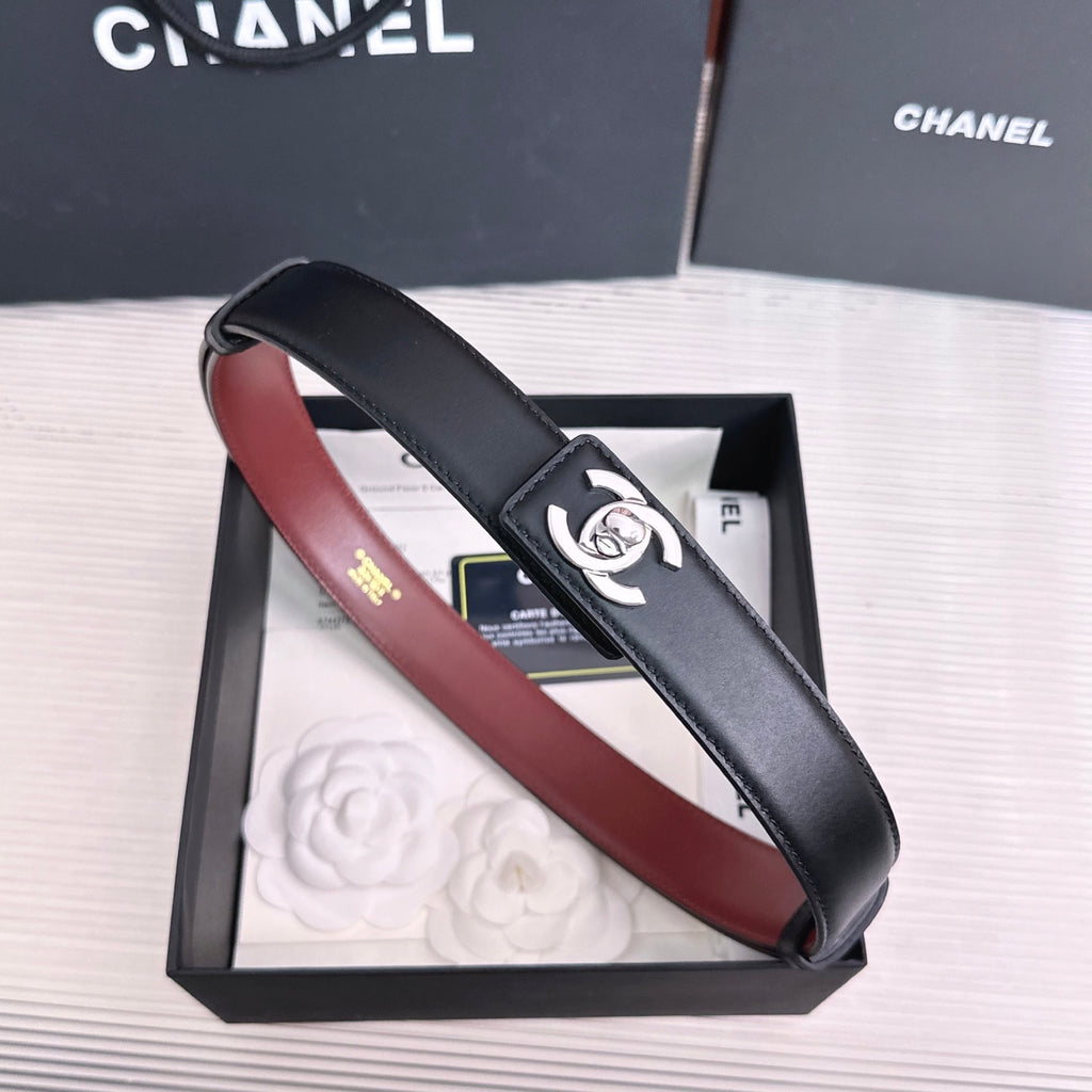 Ремінь Chanel з натуральної шкіри