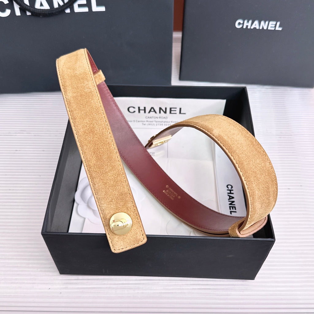 Ремінь Chanel з натуральної шкіри