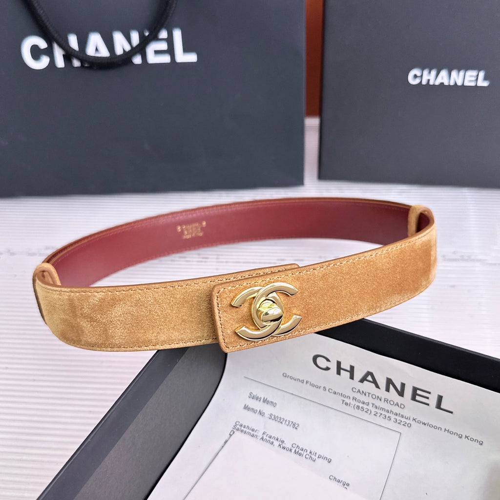 Ремінь Chanel з натуральної шкіри