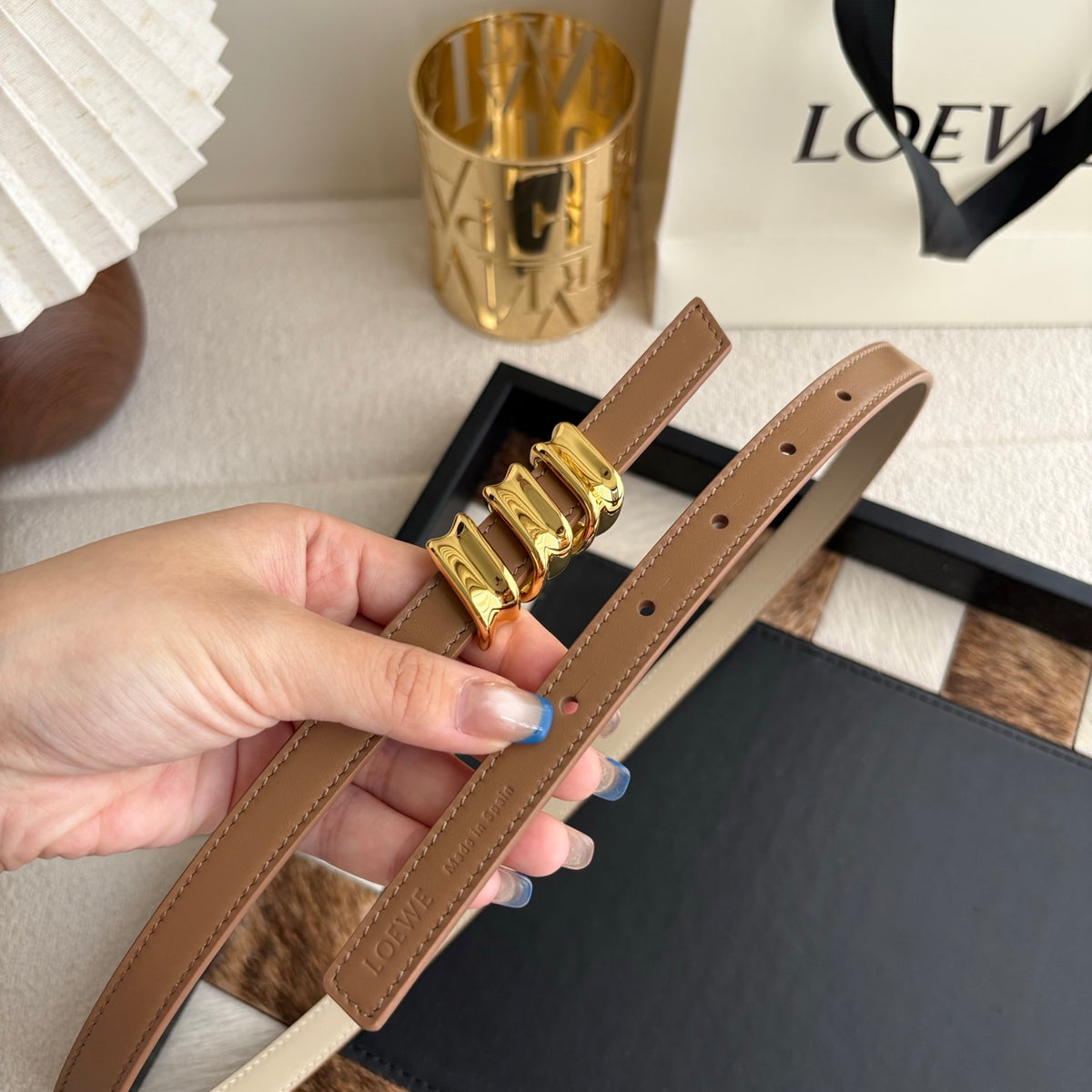 Ремінь Loewe з натуральної телячої шкіри