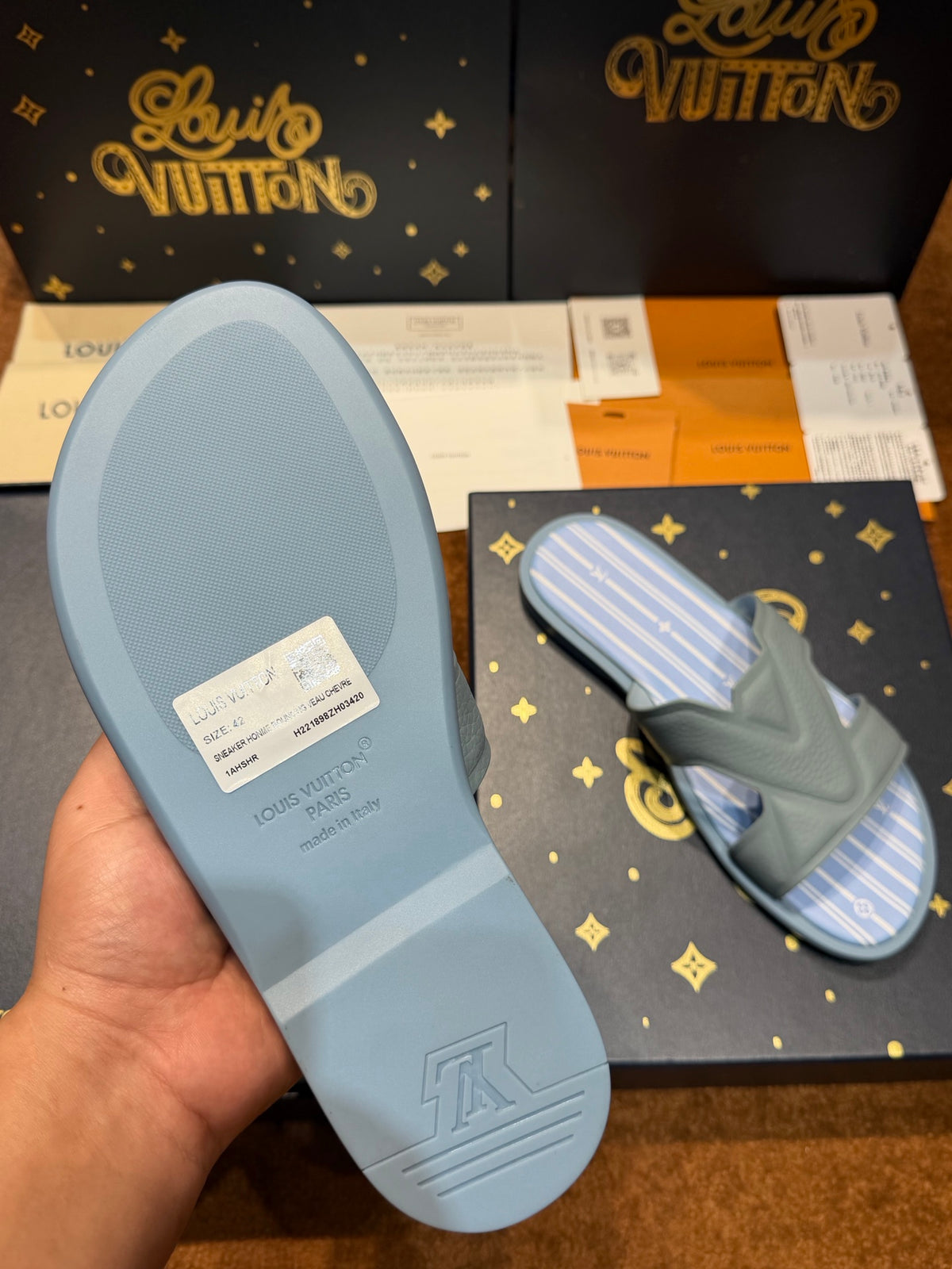 Шльопанці з натуральної шкіри Louis Vuitton Waterfront