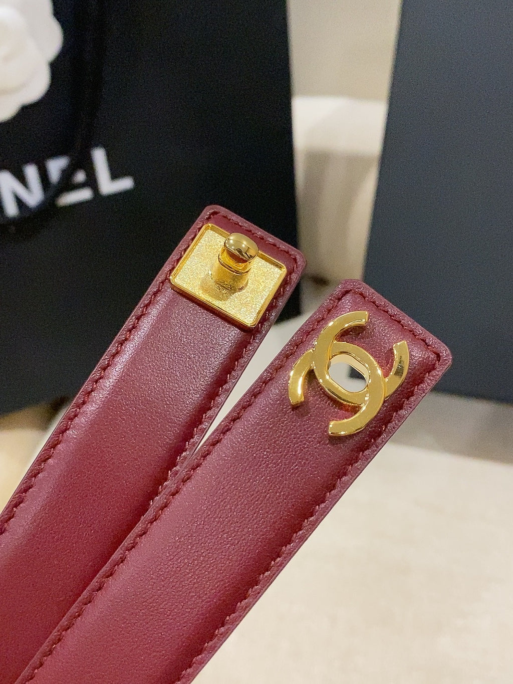 Ремінь Chanel з натуральної шкіри